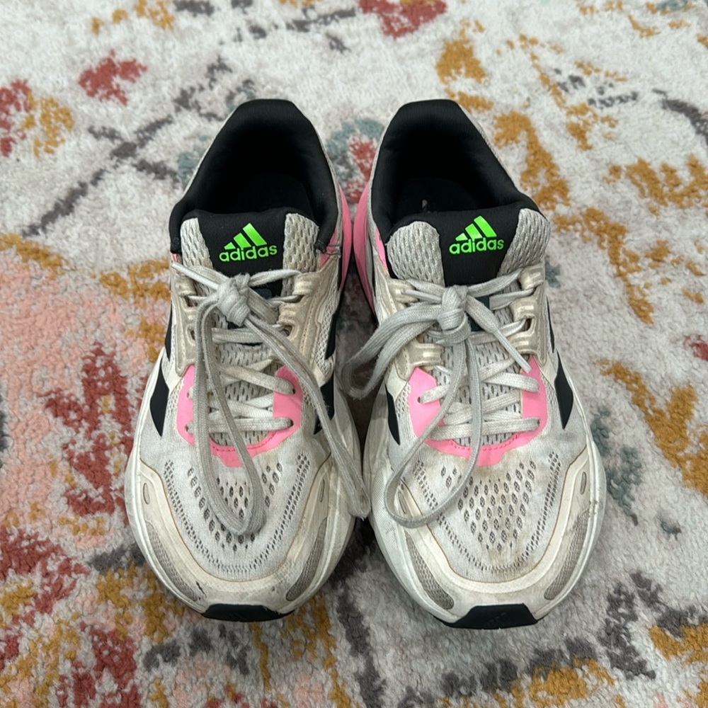 Adidas Sneakers